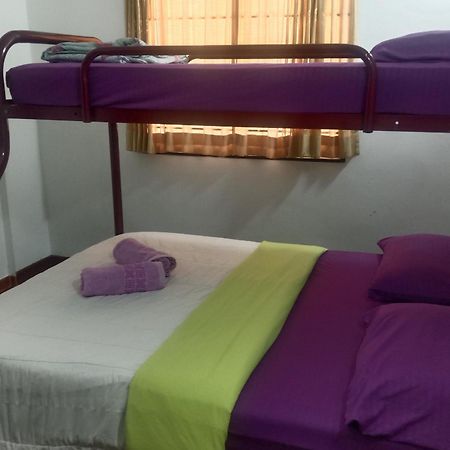 Pd Bayu Beach Resort Private Service Apartment بورت ديكسون المظهر الخارجي الصورة